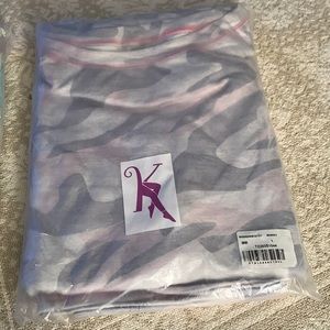 Buskin’s “Light Camo” Lounging set